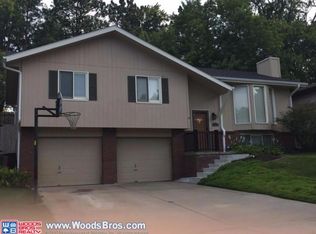 5511 London Rd, Lincoln, NE 68516