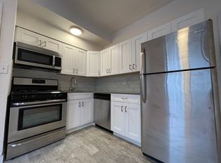 25-74 33rd St #1C, Astoria, NY 11102