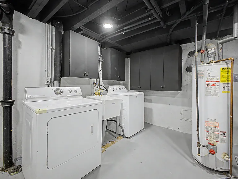 4205 Katherine St — Photo 24