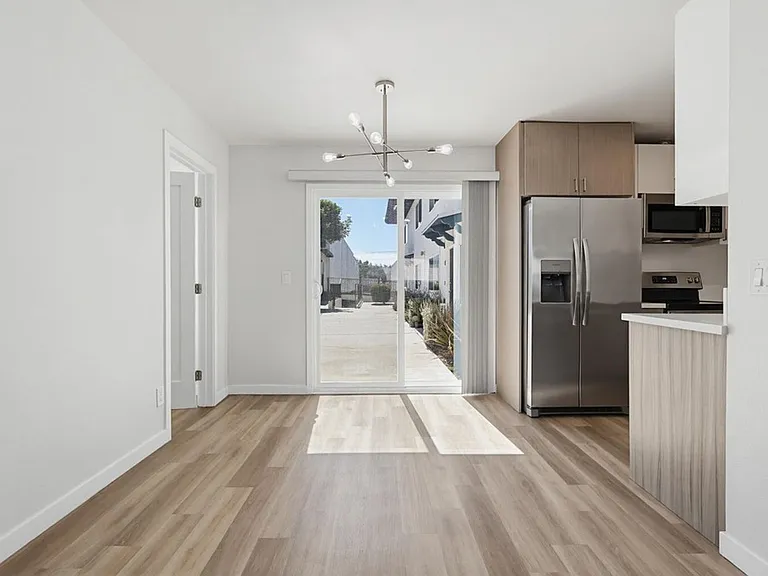 25829 Viana — Photo 32