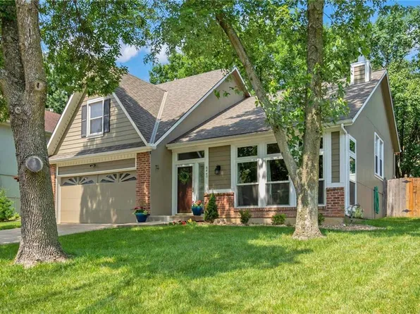 6440 Chouteau St, Shawnee, KS 66226