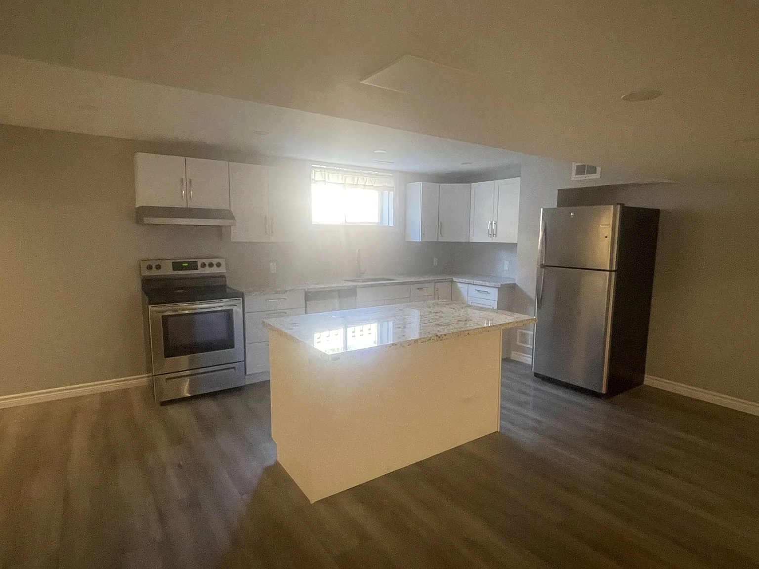 1 bed, $1,975 — Photo 2