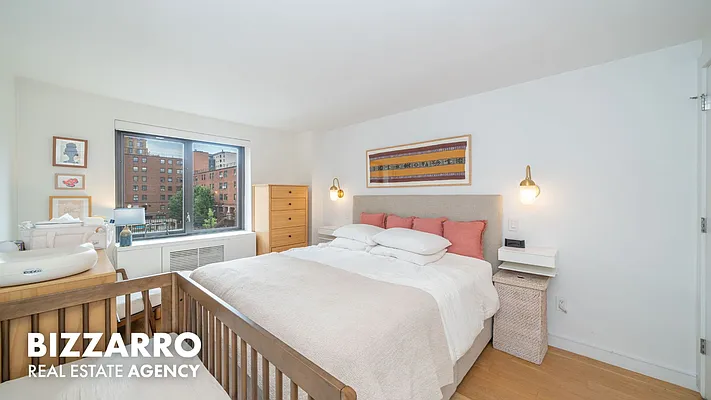 Bedroom, photo 1