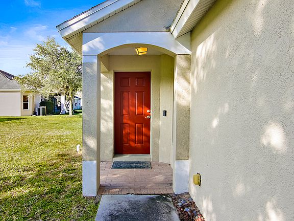 Covered Entryway