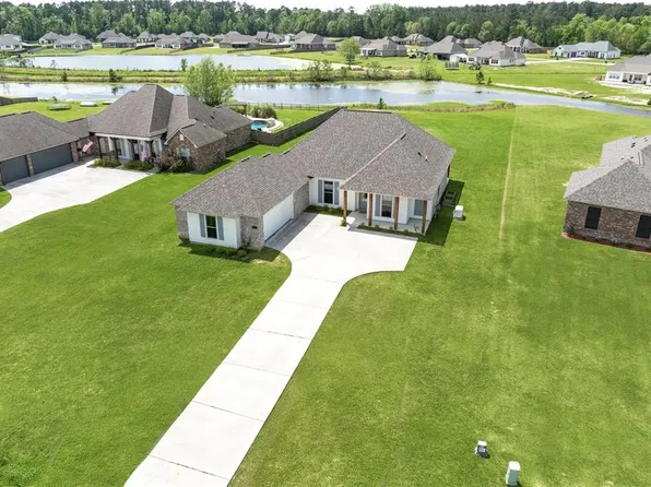 31861 Redrick Dr, Walker, LA 70785
