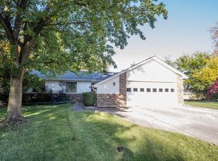 8530 Castle Ridge Ln, Indianapolis, IN 46256