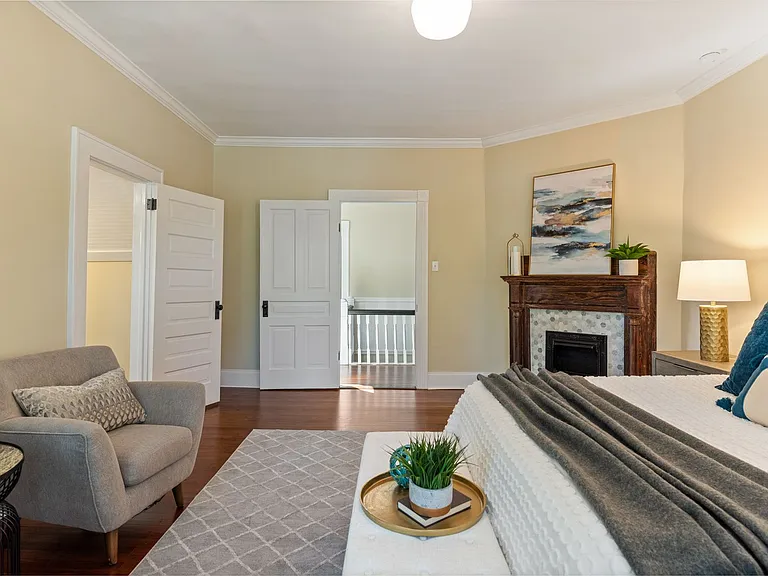 402 S Chester St — Photo 33