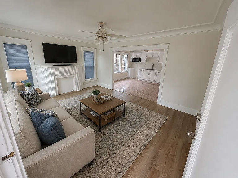 859 N Wilton Pl #1 — Photo 8