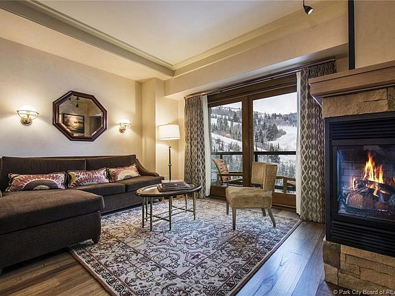 4th image of 2300 Deer Valley Dr #619