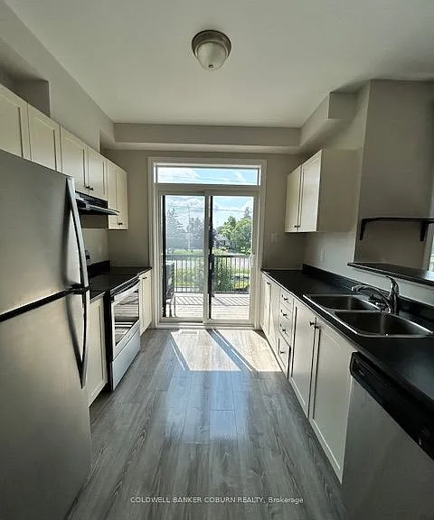 162 Pictou Cres — Photo 6