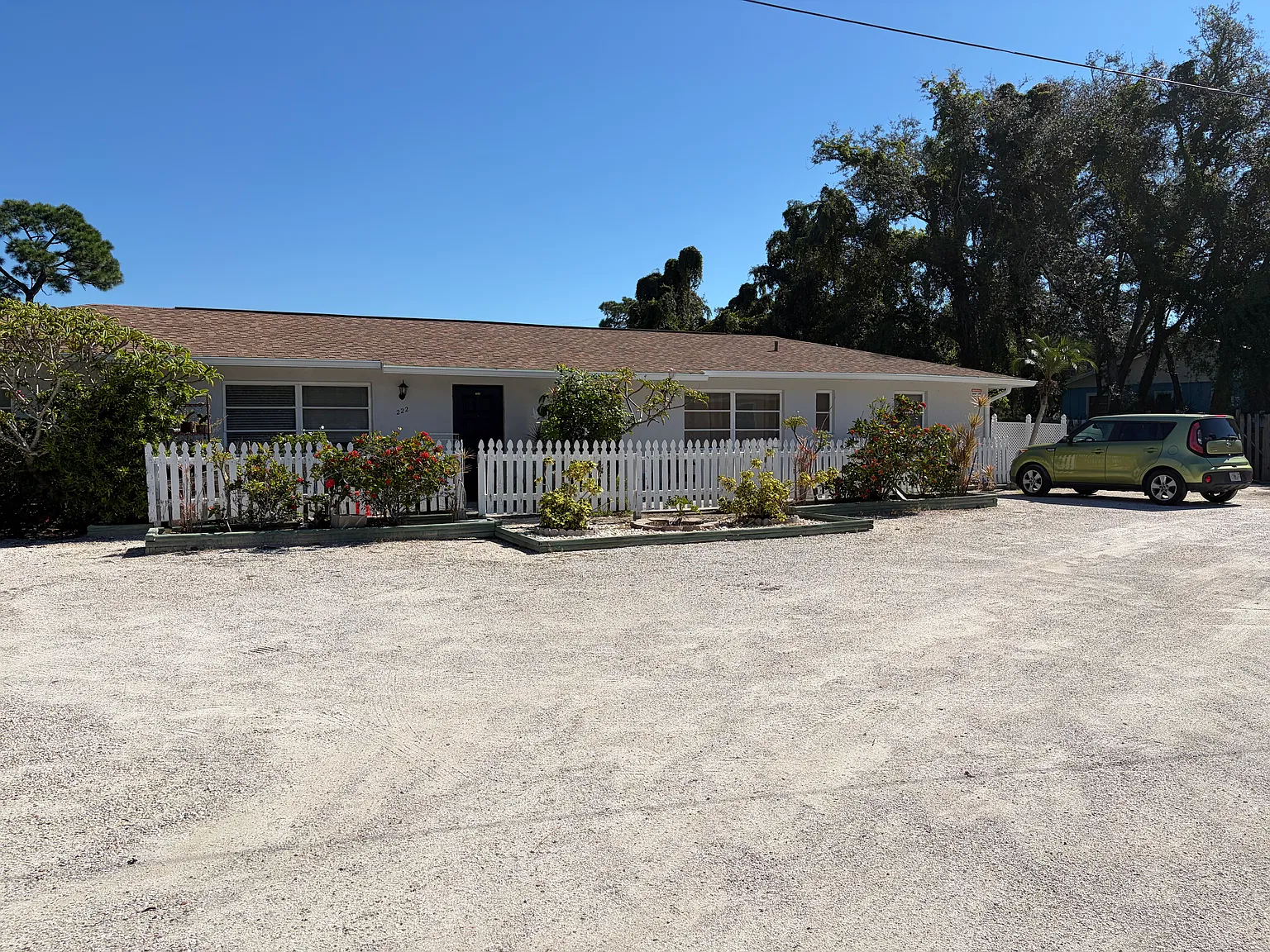 2 bed, 1000 sqft, $2,200 — Photo 3