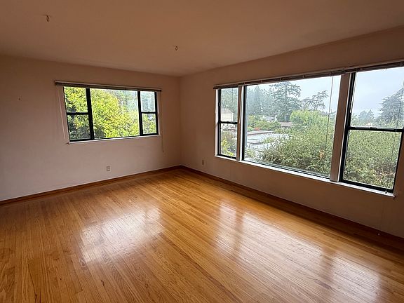 Living room looking south/west