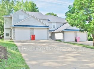 3216 SW Iron Creek Dr, Blue Springs, MO 64015