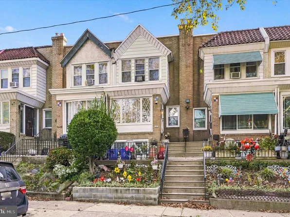 1041 Flanders Rd, Philadelphia, PA 19151
