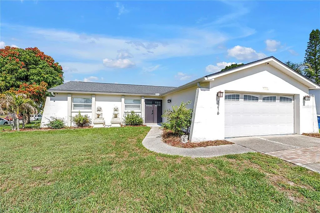 3 bed, 2.5 bath, 1316 sqft, $3,400 — Photo 1