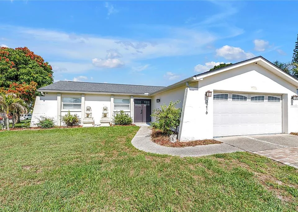 3216 Pine Haven Dr
