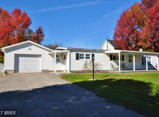 14184 Crossroads Ave, Felton, PA 17322
