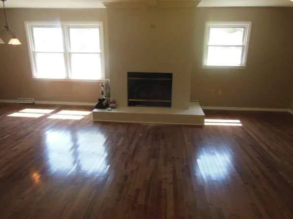 204 Cal Ave, Bowling Green, KY 42104