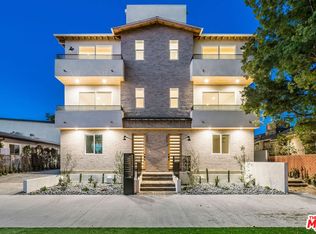 10805 Morrison St #1, North Hollywood, CA 91601