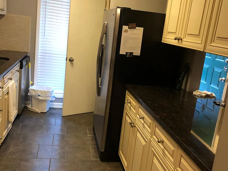 3851 Cedar Cir #3851 — Photo 7
