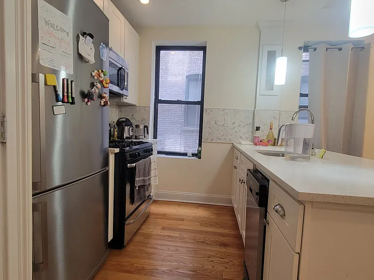 3149 Broadway #3 — Photo 2