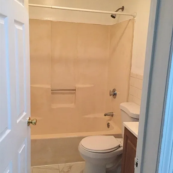 3146 Washington St #1 — Photo 6