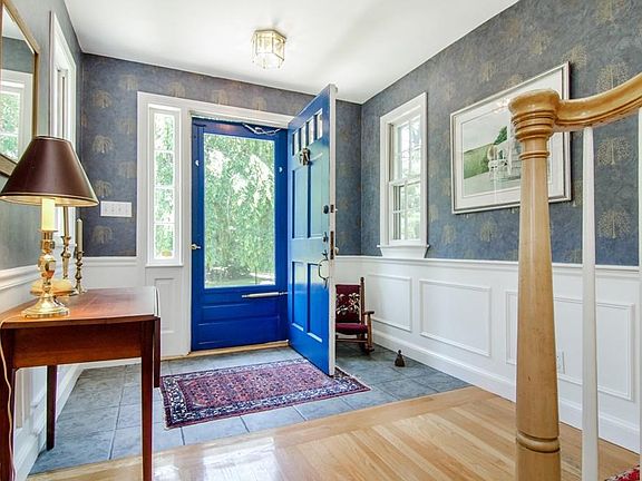 4th image of 60 Governor Stoughton Ln