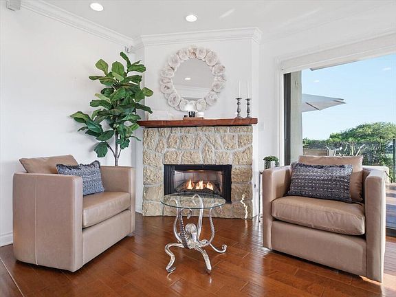 5th image of 3375 Foothill Rd Unit 1114