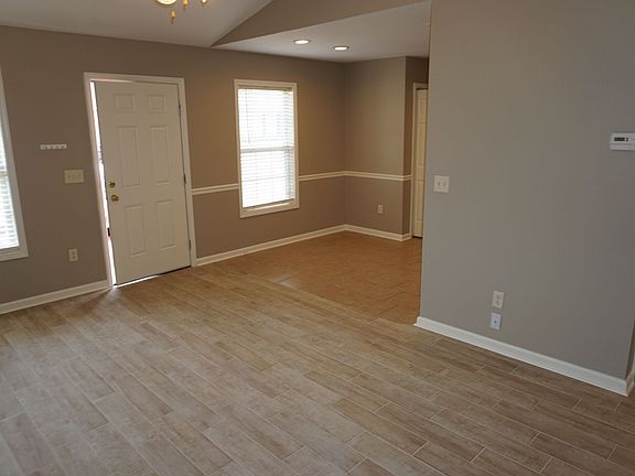 4th image of 1603 Latourette Ln #17
