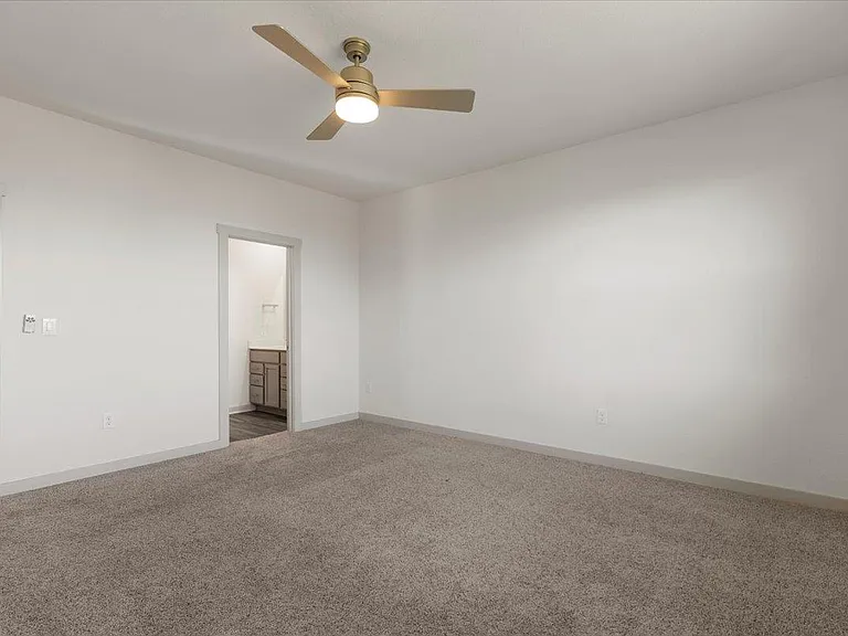7704 Jacobean Way — Photo 14
