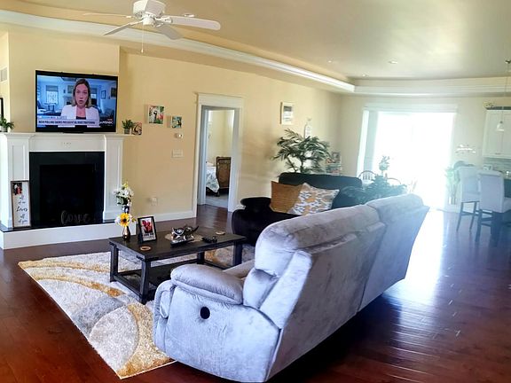 5th image of 2104 Lacey Ct