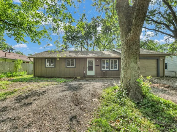 104 Dodson Dr S, Urbana, IL 61802