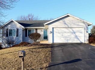 5326 Painted Pony Ln, Loves Park, IL