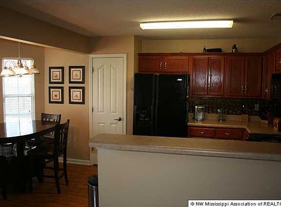 5th image of 4258 Ravenwood Dr