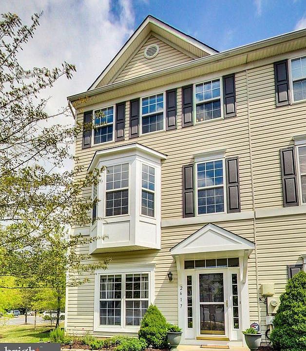 1st image of 2617 Brown Alder Ct