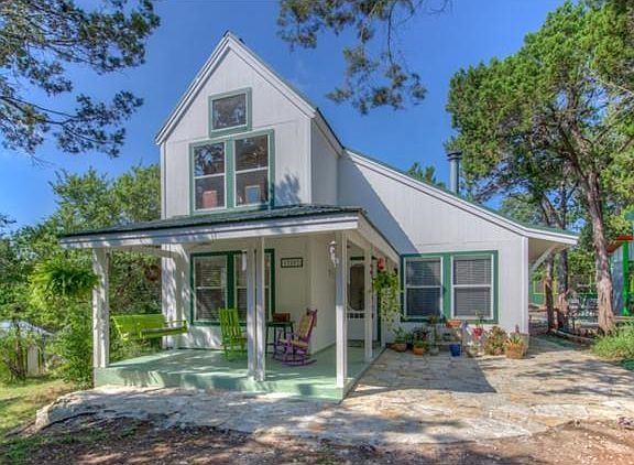 Welcome to 17807 Link Road.  Enjoy your stay and be sure to view the Virtual Tour for many more photos!