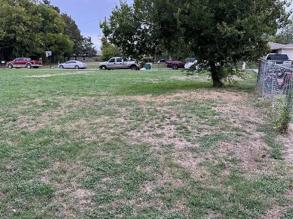 412 Bethlehem St, Terrell, TX 75160