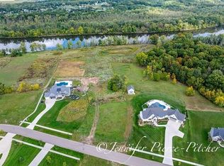 12742 Ridgedale Dr, Allendale, MI 49401