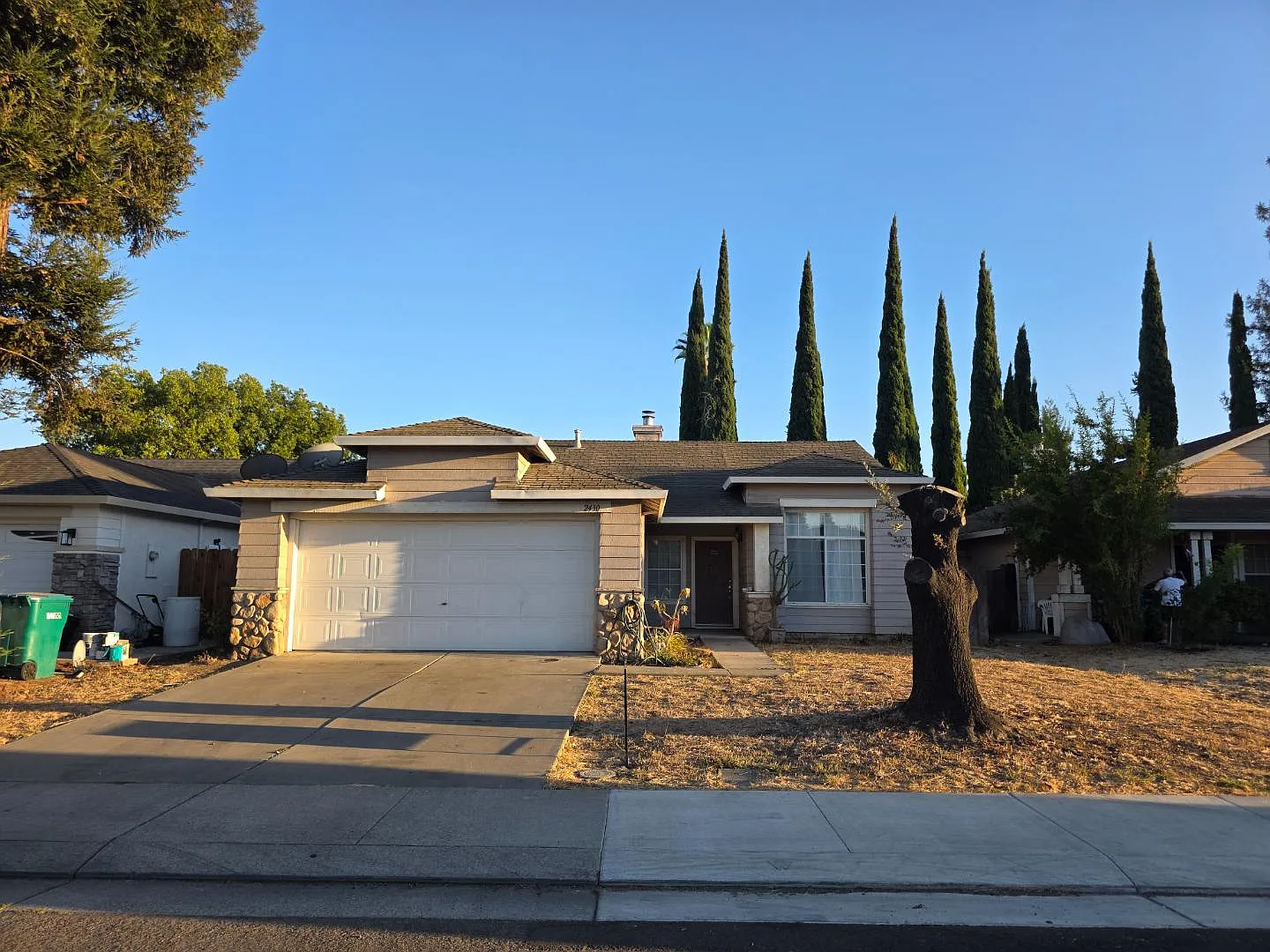 2430 Brandywine Ct — Photo 1