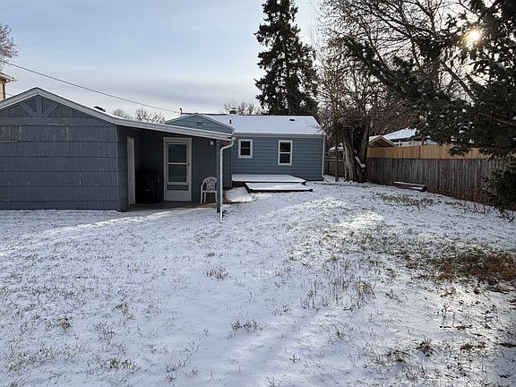 3rd image of 3714 Hall St
