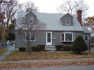 33 Chapman Rd, Wakefield, MA 01880