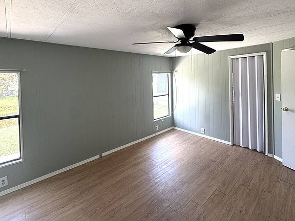 5th image of 172 Lakeview Dr
