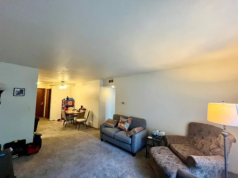 3445 N Oakland Ave — Photo 23