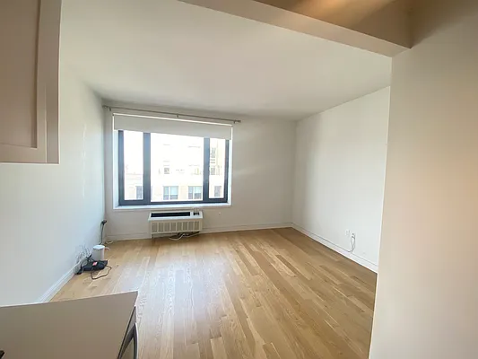 Rented by Zjama Realty Corp | media 2