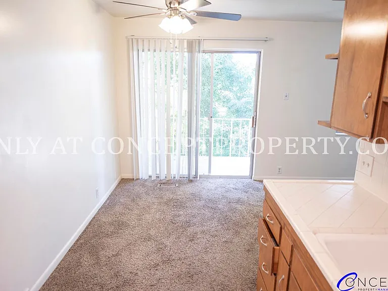 425 E 3rd Ave — Photo 16