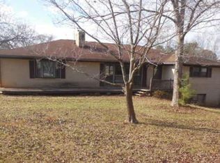 708 S Cherry St, Seneca, SC 29678