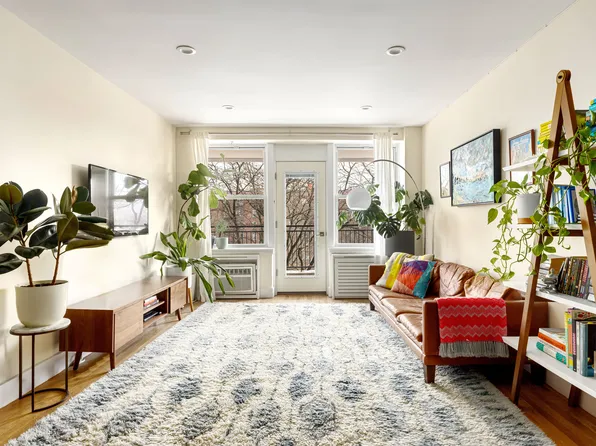 800 Ocean Parkway image 1 of 10