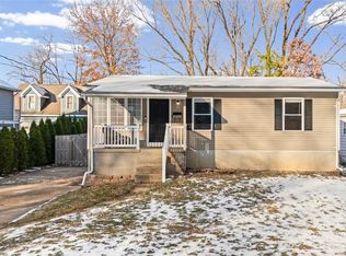 835 N Forest Ave, Saint Louis, MO 63119