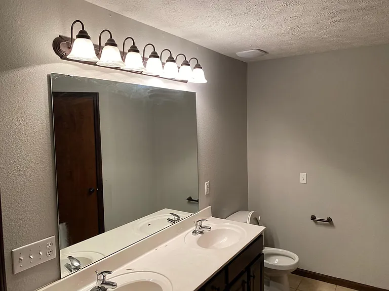 1442 N Opportunity Ave — Photo 9