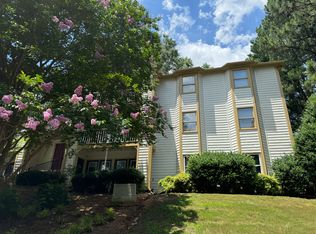 2010 Quaker Lndg APT 101, Raleigh, NC 27603